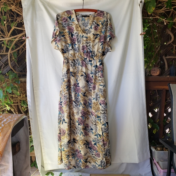 American And Beyond Caftan Dress Womens Size L Tan Floral Maxi High Front Slits - Picture 2 of 14